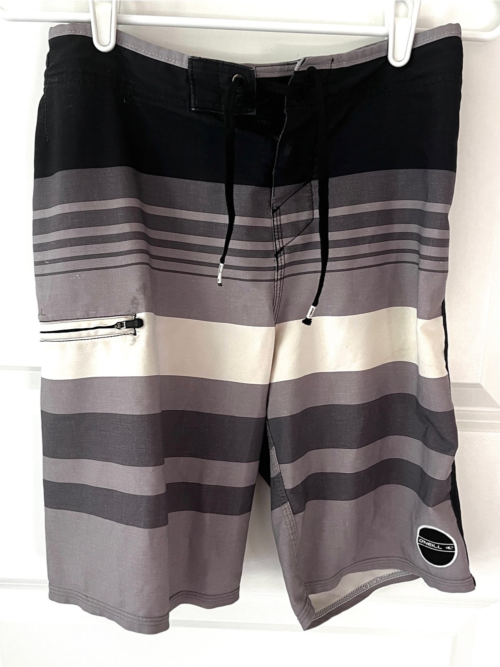 O’Neill Men’s Striped Board Shirts 27 Gray Black Swim Trunks